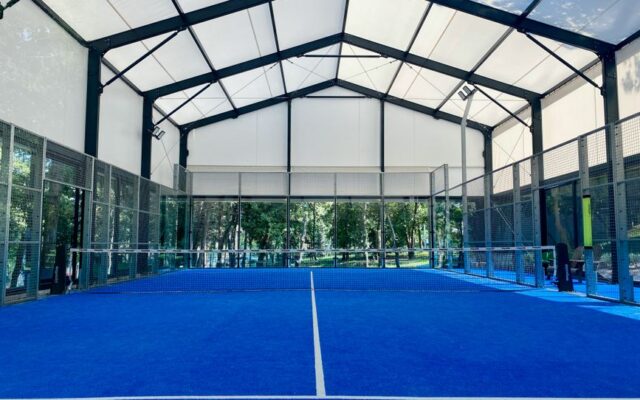Padel vs. Tennis vs. Squash: Die Unterschiede im Vergleich